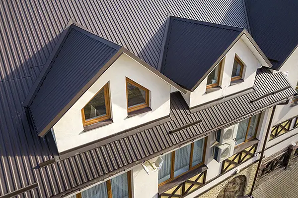 How Metal Roof Replacement Improves Home Durability